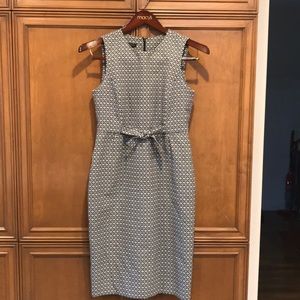 Sleeveless dress Talbots Size 6